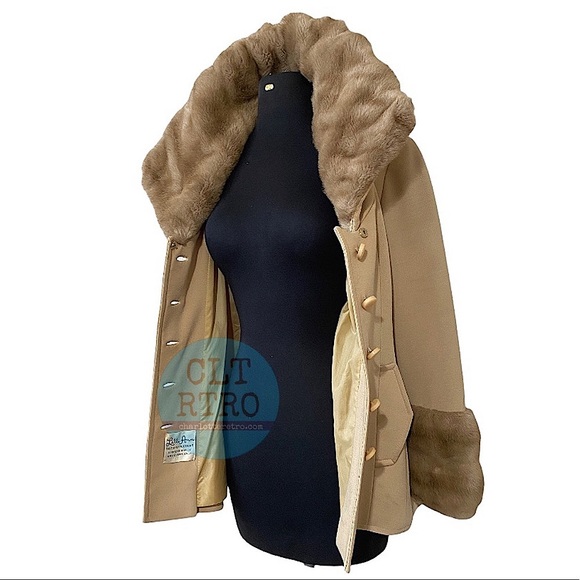 vtg Lilli Ann • Car Coat w Dramatic Collar & Cuffs - Picture 5 of 16